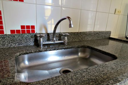 Casa de condomínio à venda com 125m², 3 quartos e 3 vagasCozinha - Torneira