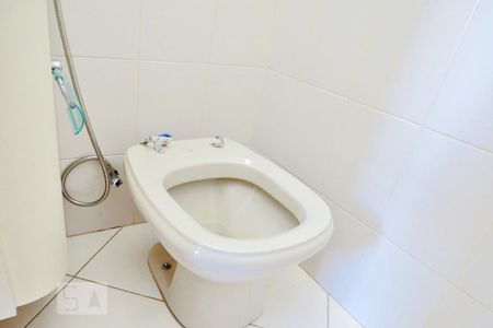 Casa de condomínio à venda com 125m², 3 quartos e 3 vagasDetalhe do Banheiro da Suite