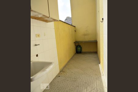 Casa de condomínio à venda com 125m², 3 quartos e 3 vagasDetalhe da area de serviço
