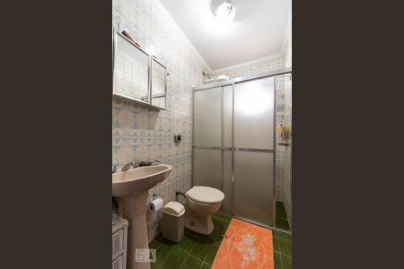 Casa à venda com 250m², 3 quartos e 2 vagasBanheiro Suíte 1