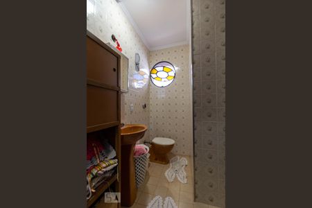 Casa à venda com 250m², 3 quartos e 2 vagasBanheiro Social