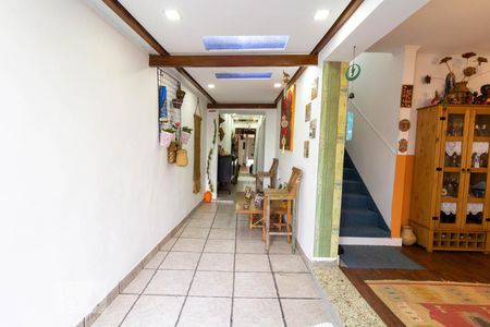 Casa à venda com 250m², 3 quartos e 2 vagasHall