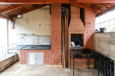 Casa à venda com 300m², 5 quartos e 6 vagasChurrasqueira 02