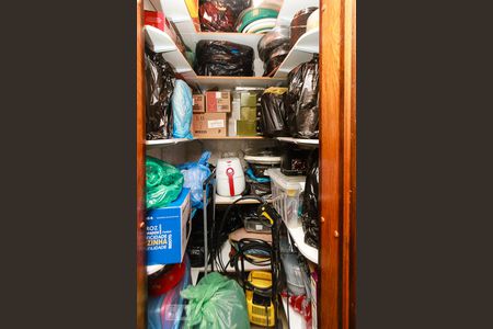 Casa à venda com 300m², 5 quartos e 6 vagasDispensa