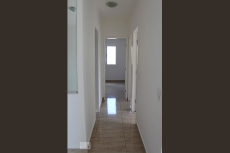 Corredor de apartamento para alugar com 3 quartos, 77m² em Jardim das Samambaias, Jundiaí