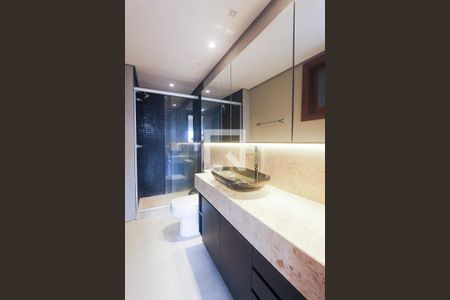 Apartamento à venda com 104m², 2 quartos e 1 vagaBanheiro suite