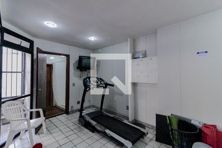 Apartamento à venda com 240m², 4 quartos e 3 vagasÁrea comum - Academia