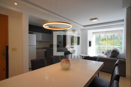Sala de apartamento para alugar com 2 quartos, 74m² em Passo da Areia, Porto Alegre