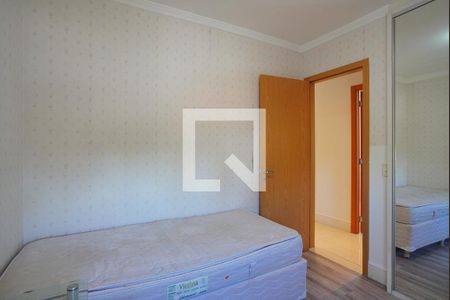 Quarto 2 de apartamento para alugar com 2 quartos, 74m² em Passo da Areia, Porto Alegre