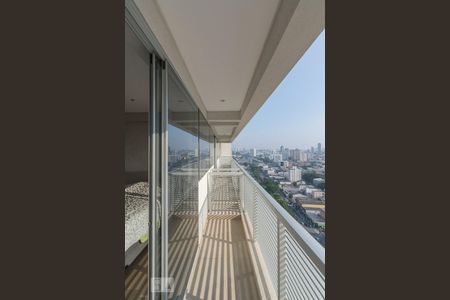 Varanda de kitnet/studio para alugar com 1 quarto, 33m² em Centro, Osasco