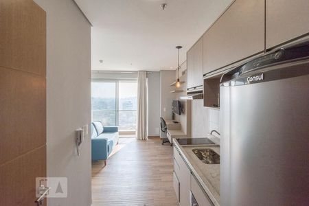 Cozinha de kitnet/studio para alugar com 1 quarto, 33m² em Centro, Osasco