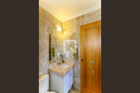 Apartamento à venda com 163m², 3 quartos e 3 vagasBanheiro do Quarto 3