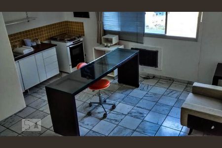 cozinha de apartamento para alugar com 1 quarto, 47m² em Vila Tramontano, São Paulo
