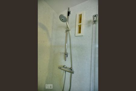 Chuveiro de kitnet/studio à venda com 1 quarto, 70m² em Vila Leopoldina, São Paulo