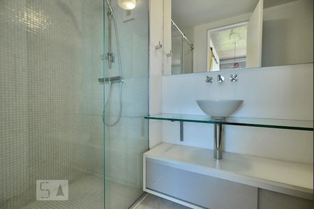 Banheiro de kitnet/studio à venda com 1 quarto, 70m² em Vila Leopoldina, São Paulo