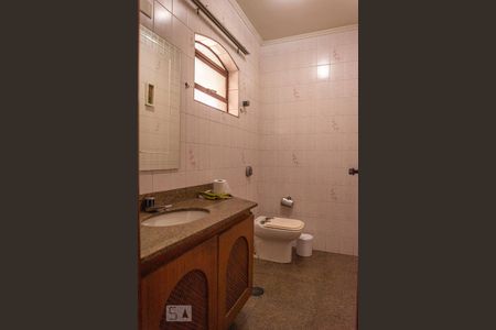 Casa à venda com 450m², 3 quartos e 6 vagasBanheiro 3