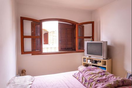 Casa à venda com 450m², 3 quartos e 6 vagasQuarto 2