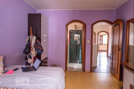 Casa à venda com 450m², 3 quartos e 6 vagasQuarto 3 - Suíte