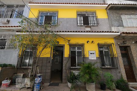 Casa de condomínio à venda com 170m², 3 quartos e sem vagaFachada