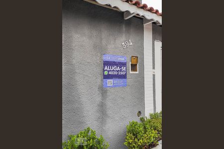 Casa à venda com 130m², 3 quartos e 2 vagasFAchada