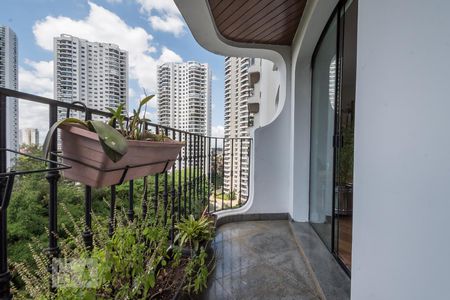 Varanda de apartamento para alugar com 4 quartos, 280m² em Santo Amaro, São Paulo