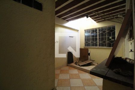 Casa de condomínio à venda com 215m², 3 quartos e 4 vagasÁrea de Serviço