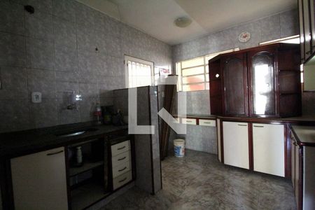 Casa de condomínio à venda com 215m², 3 quartos e 4 vagasCozinha
