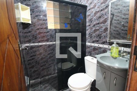 Casa de condomínio à venda com 215m², 3 quartos e 4 vagasBanheiro 1