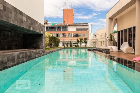 Studio à venda com 22m², 1 quarto e sem vaga Studio à venda com 22m², 1 quarto e sem vagaPiscina