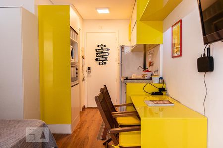 Cozinha de kitnet/studio à venda com 1 quarto, 22m² em Consolação, São Paulo
