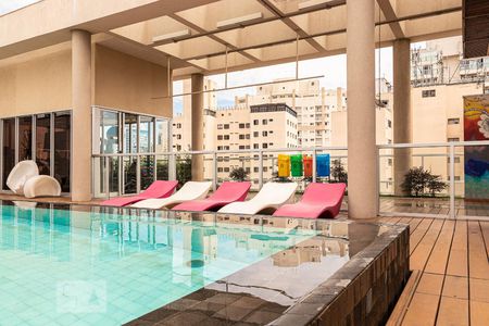 Studio à venda com 22m², 1 quarto e sem vaga Studio à venda com 22m², 1 quarto e sem vagaPiscina