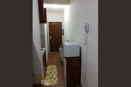 Cozinha de apartamento para alugar com 1 quarto, 40m² em Bela Vista, São Paulo