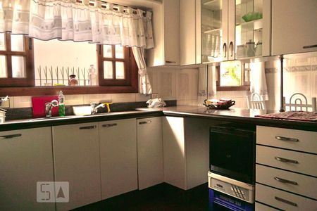 Casa à venda com 550m², 4 quartos e 7 vagasCozinha