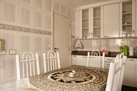 Casa à venda com 550m², 4 quartos e 7 vagasCopa