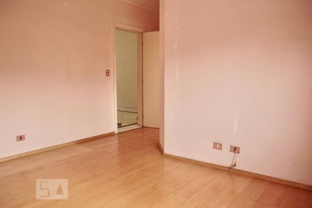 Casa à venda com 550m², 4 quartos e 7 vagasSuíte 3