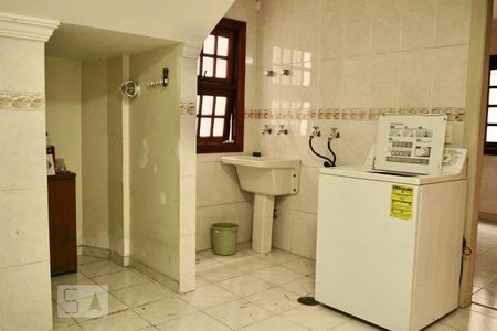 Casa à venda com 550m², 4 quartos e 7 vagasÁrea de Serviço