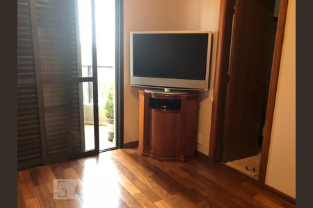 Apartamento à venda com 330m², 4 quartos e 4 vagas Apartamento à venda com 330m², 4 quartos e 4 vagasQuarto