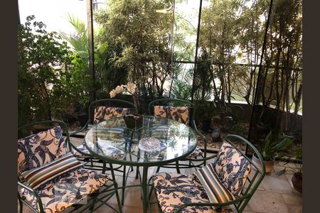 Varanda de apartamento à venda com 4 quartos, 330m² em Paraíso do Morumbi, São Paulo