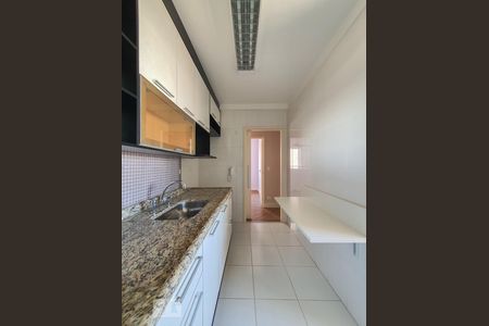 Apartamento à venda com 70m², 2 quartos e 1 vaga Apartamento à venda com 70m², 2 quartos e 1 vagaCozinha