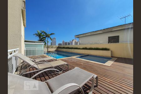 Apartamento à venda com 70m², 2 quartos e 1 vaga Apartamento à venda com 70m², 2 quartos e 1 vagaPiscina