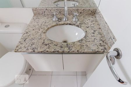 Apartamento à venda com 63m², 2 quartos e 1 vaga Apartamento à venda com 63m², 2 quartos e 1 vagaBanheiro da Suíte