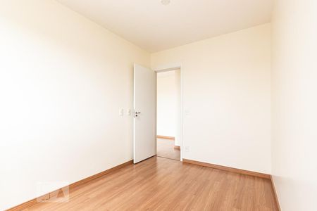 Quarto 1 de apartamento para alugar com 2 quartos, 54m² em Vila Taquari, São Paulo