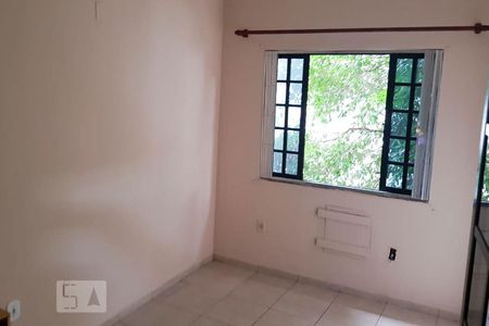 Quarto 1 de casa para alugar com 3 quartos, 141m² em Bonsucesso, Rio de Janeiro