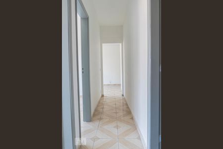 Corredor de apartamento para alugar com 2 quartos, 80m² em Olaria, Rio de Janeiro