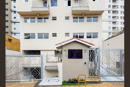 Apartamento à venda com 85m², 1 quarto e 2 vagas Apartamento à venda com 85m², 1 quarto e 2 vagasFachada e portaria