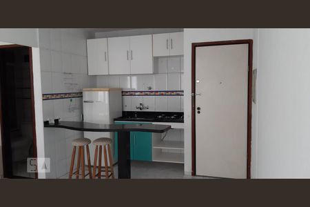 Cozinha de apartamento para alugar com 1 quarto, 32m² em Vila Buarque, São Paulo