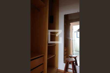 Apartamento à venda com 84m², 3 quartos e 2 vagasCloset da suíte