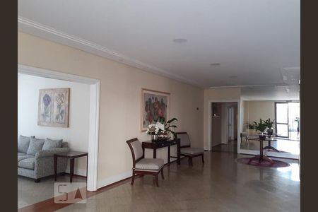 Apartamento à venda com 84m², 3 quartos e 2 vagas Apartamento à venda com 84m², 3 quartos e 2 vagasHall de Entrada