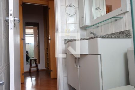 Apartamento à venda com 84m², 3 quartos e 2 vagasBanheiro da Suíte