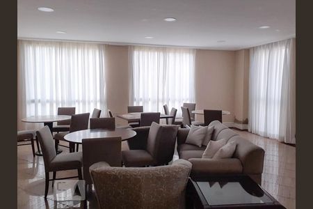 Apartamento à venda com 84m², 3 quartos e 2 vagas Apartamento à venda com 84m², 3 quartos e 2 vagasSalão de Festas